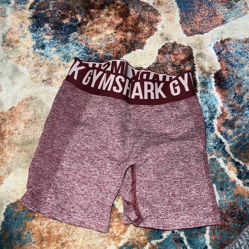 Gymshark flex shorts in purple size xs - Picture 2 of 2